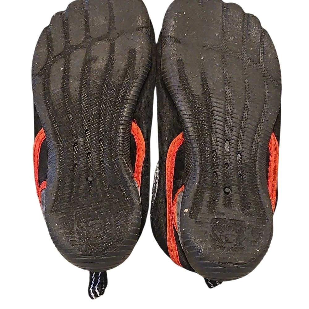 Body Glove Black/Red Water Shoes